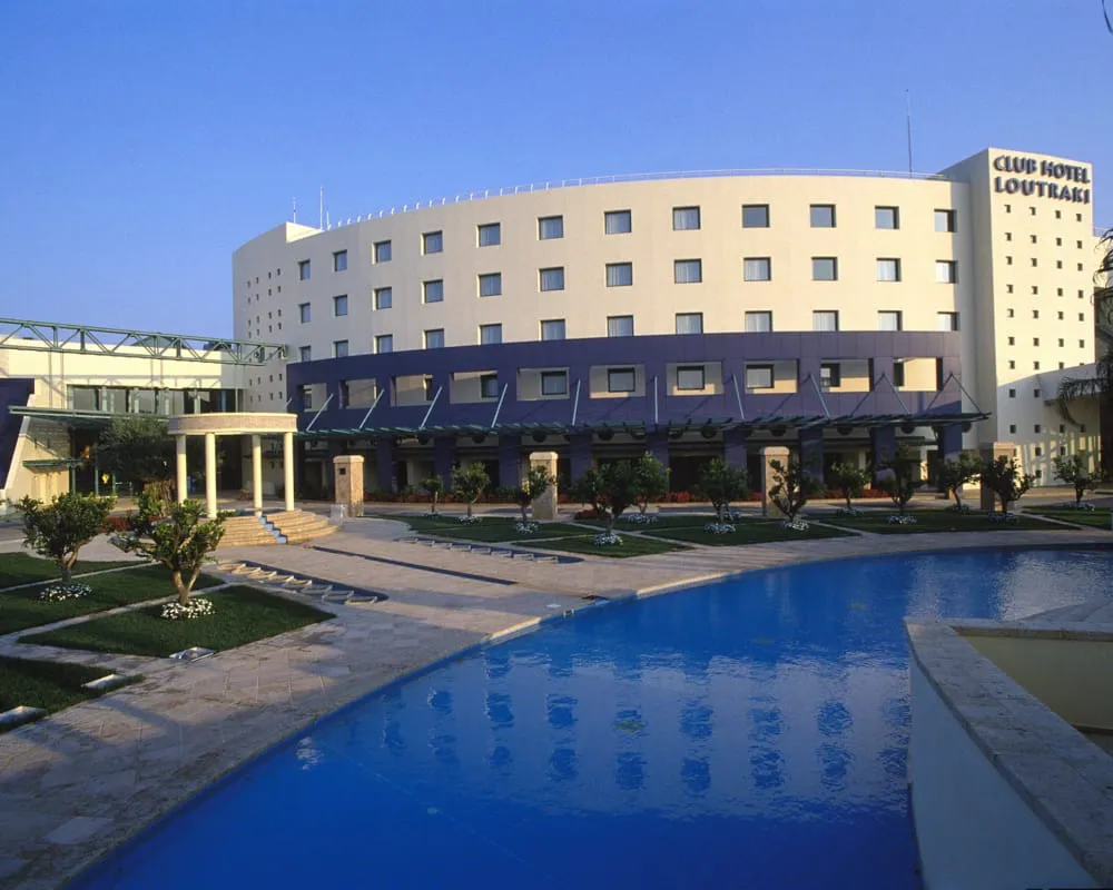 Resort arrival and the approach to a hotel entrance
